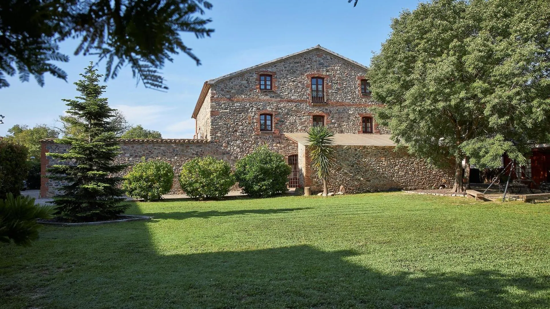 Mas Can Calet Aparthotel Les Franqueses del Valles